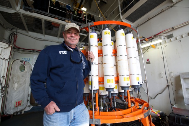 Dr. David Kadko from FIU’s Applied Research Center to lead historic arctic research expedition